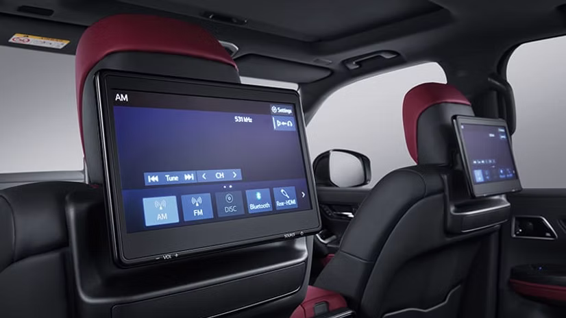 all-new-land-cruiser-head-lcd